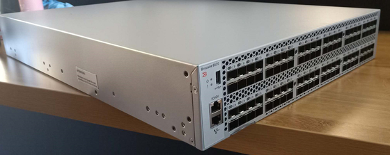 سوئیچ SAN 6520 FC Brocade با فرستنده گیرنده 48 عددی 16 گیگابیت بر ثانیه SFP+