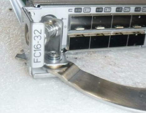 مجوز 32 پورت 16 گیگابایتی Brocade POD FC16-32 Chassis FC Port Blade For DCX 8510 Backbone