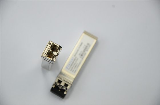 ماژول فرستنده و گیرنده نوری قابل اتصال داغ با طول موج کوتاه FTLF8529P3BCV-QL 16G SFP + 850 نانومتر