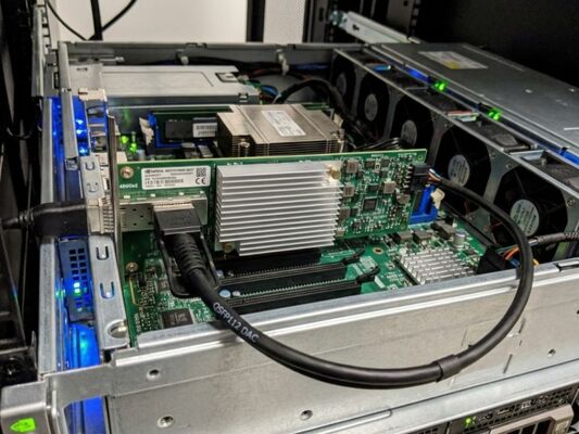 Mellanox MCX75310AAS-NEAT ConnectX-7 400Gb/s NDR InfiniBand Single Port OSFP PCIe 5.0 x16 کارت شبکه برای سرور هوش مصنوعی
